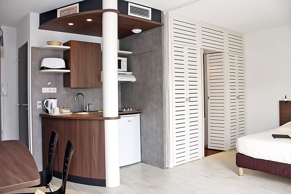 Superior Suite - Guestroom