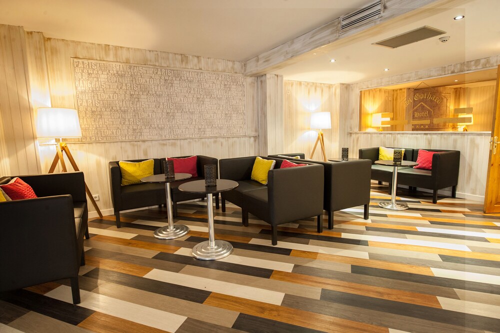 Hotel Bar
