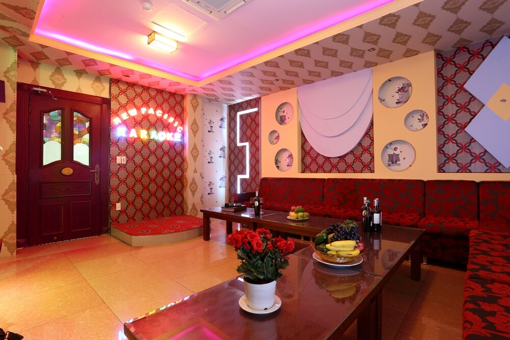Hotel Bar