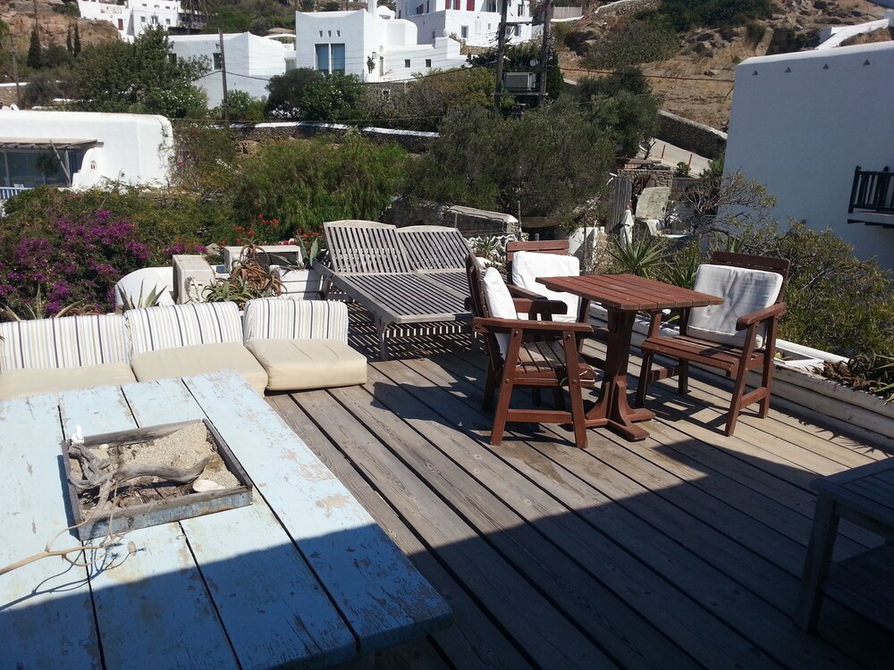 Basic Duplex, Multiple Bedrooms, Smoking, Tower - Terrace/Patio