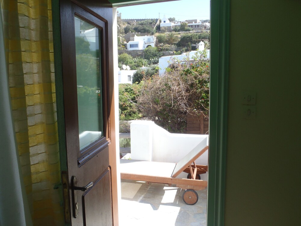 Basic Duplex, Multiple Bedrooms, Smoking, Tower - Terrace/Patio