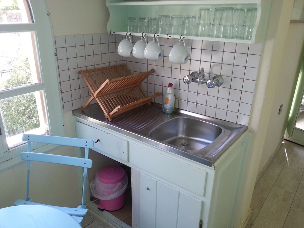 Basic Duplex, Multiple Bedrooms, Smoking, Tower - In-Room Kitchen