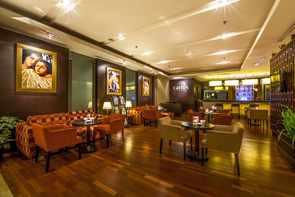 Hotel Lounge