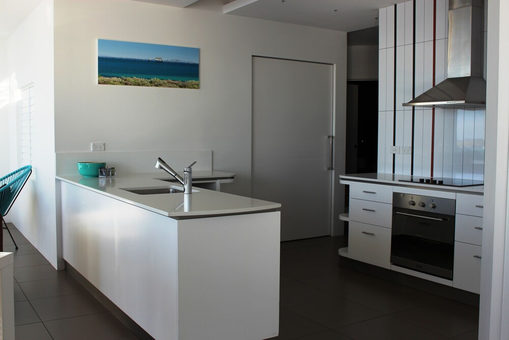 Executive Apartment, 2 Bedrooms - Private Kitchen