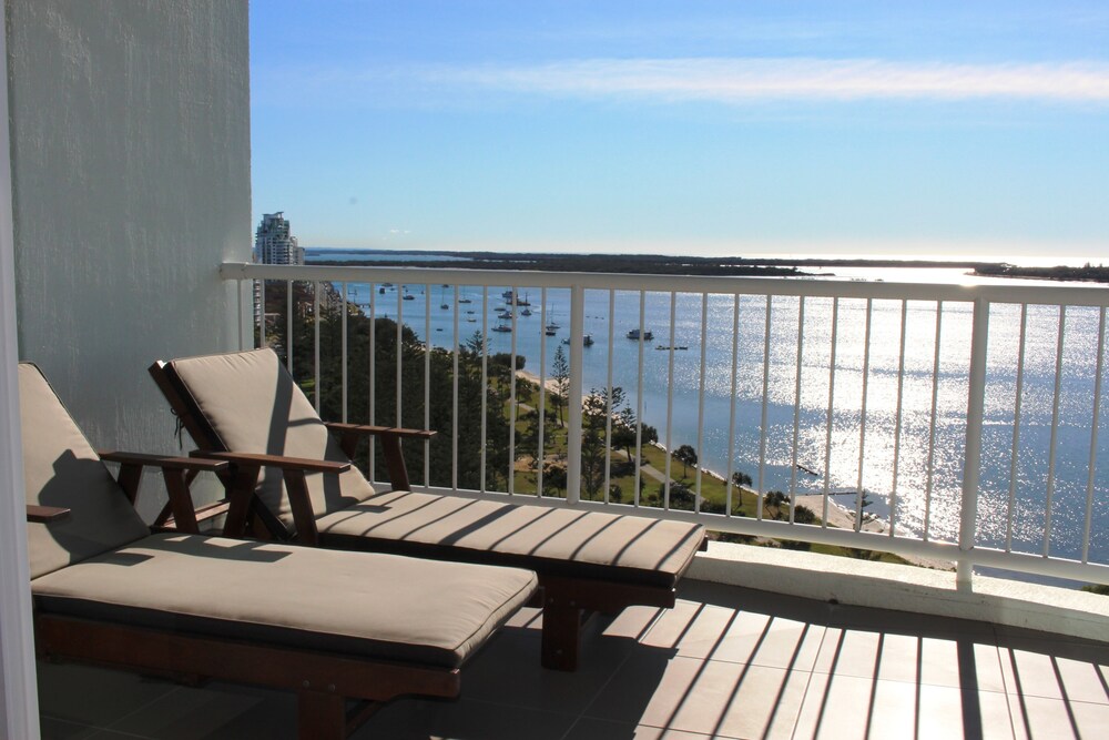 Executive Apartment, 2 Bedrooms - Balcony