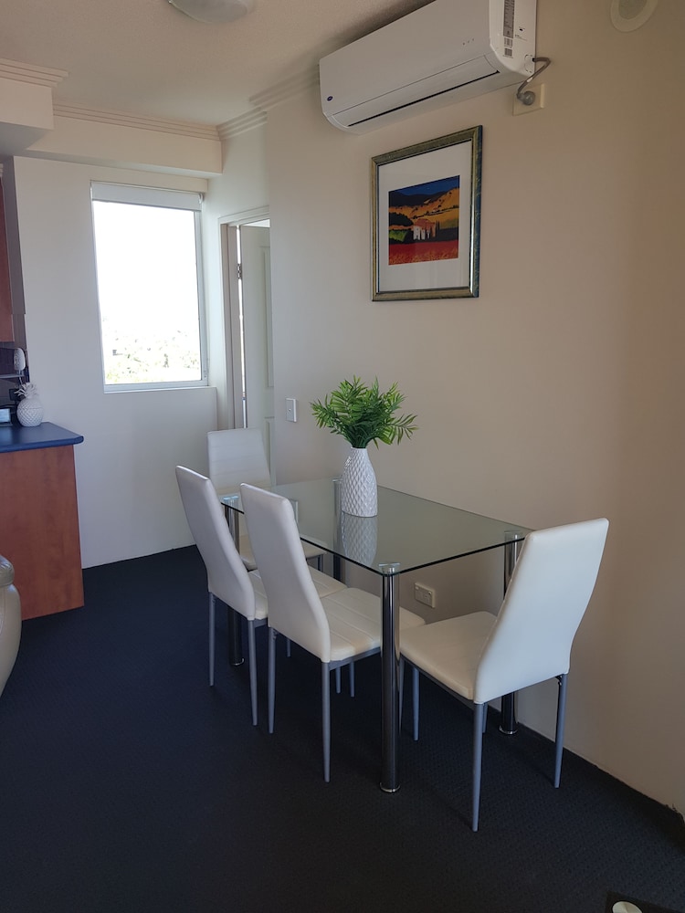 Economy Apartment, 1 Bedroom - In-Room Dining