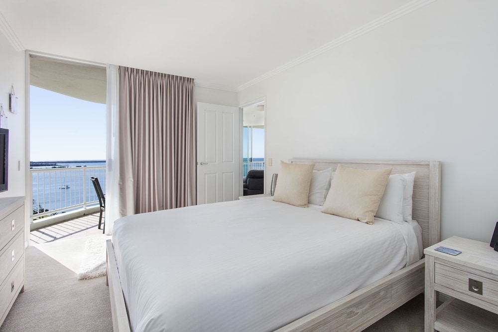 Deluxe Apartment, 3 Bedrooms - Room