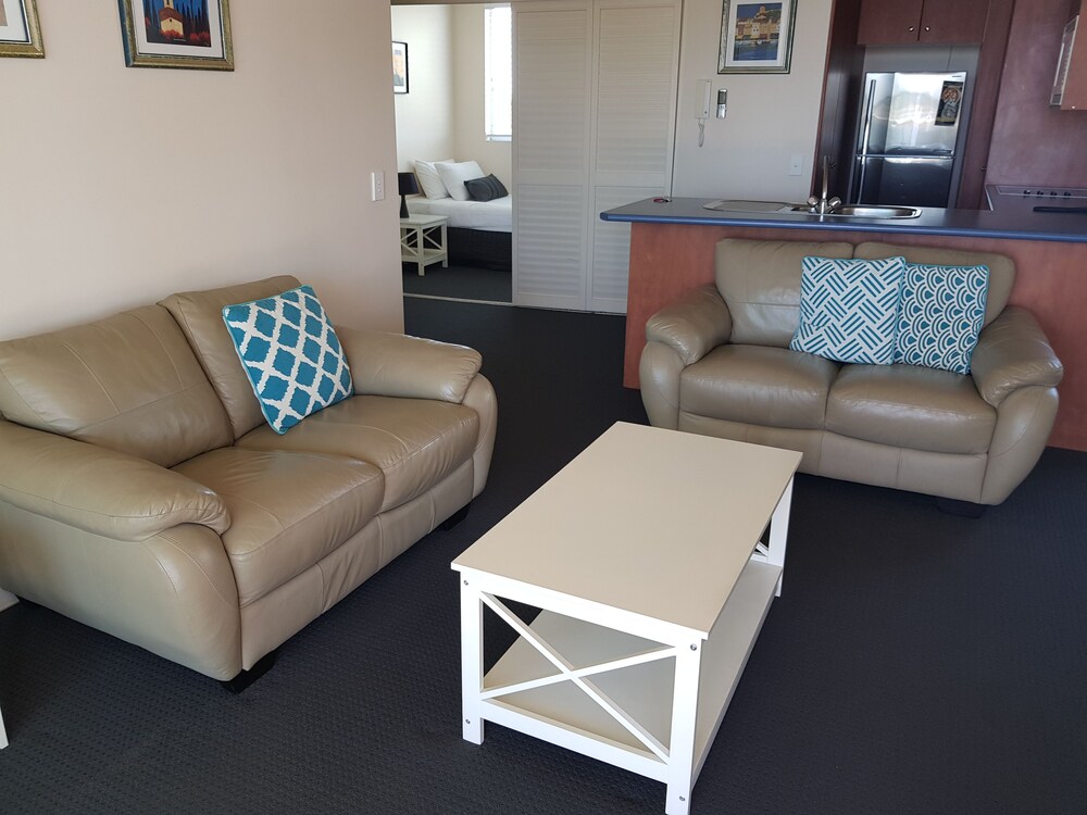 Economy Apartment, 1 Bedroom - Living Area