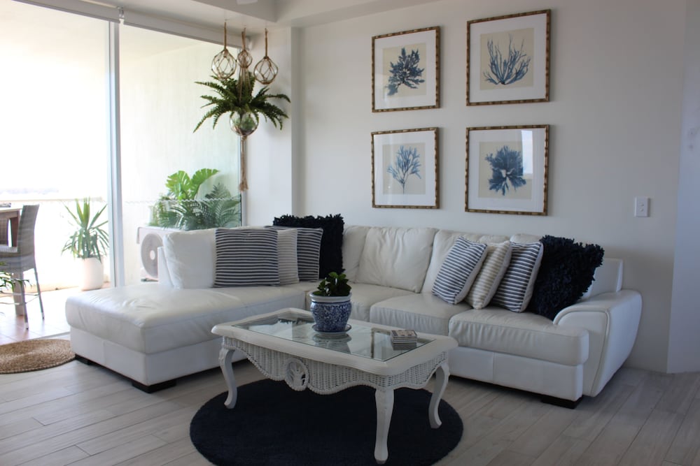 Executive Apartment, 1 Bedroom, Bay View - Living Room