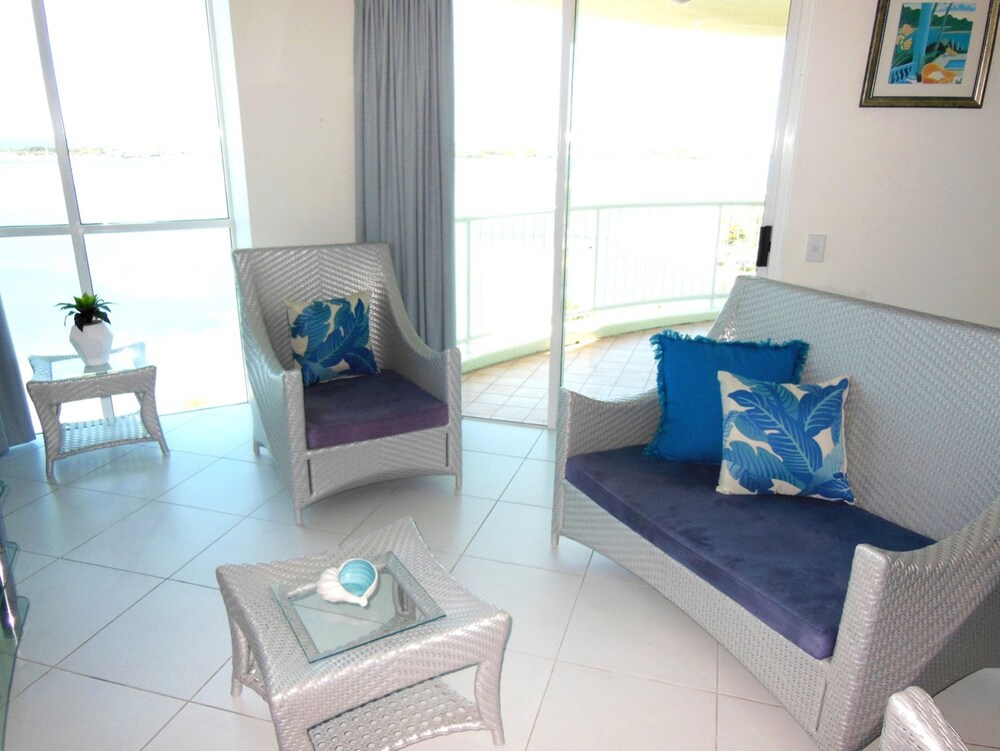 Family Apartment, 2 Bedrooms - Living Area