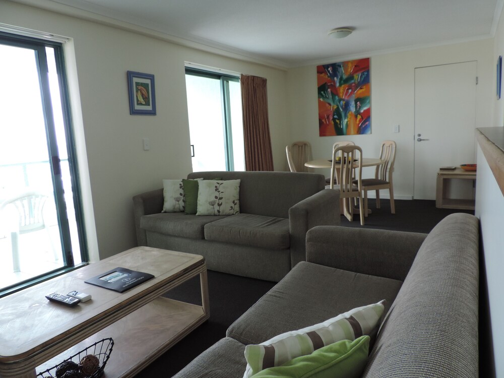 2 Bedroom Apartment - Guestroom