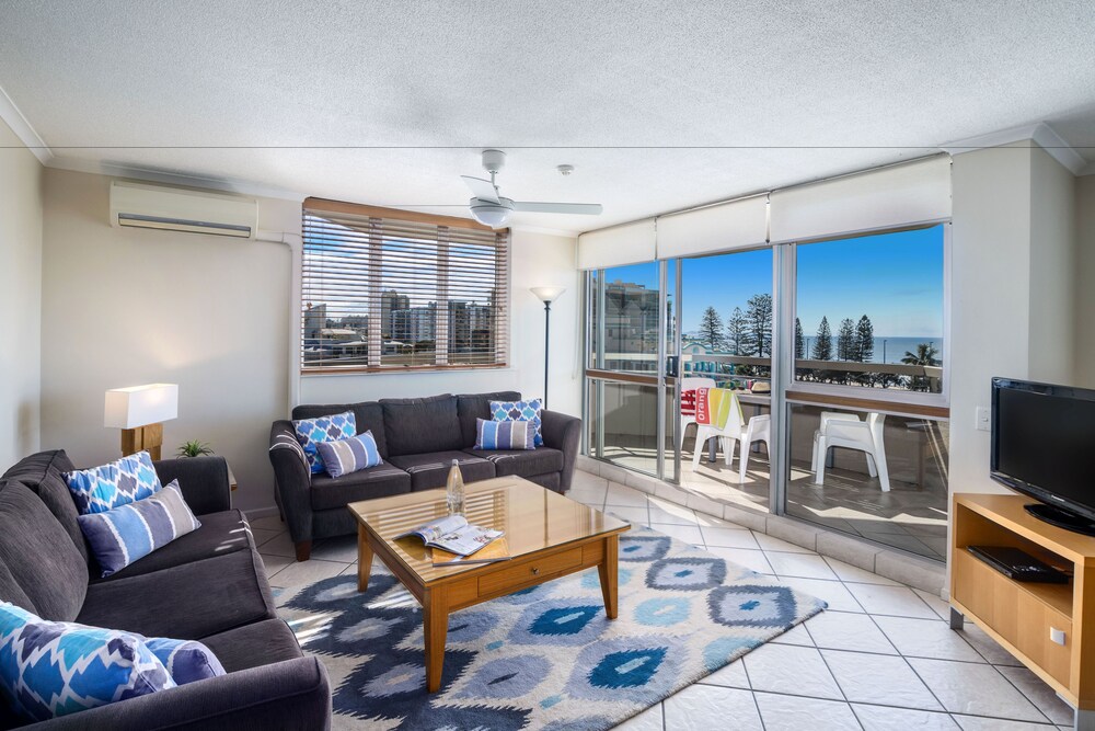 Three Bedroom Ocean View - Living Room