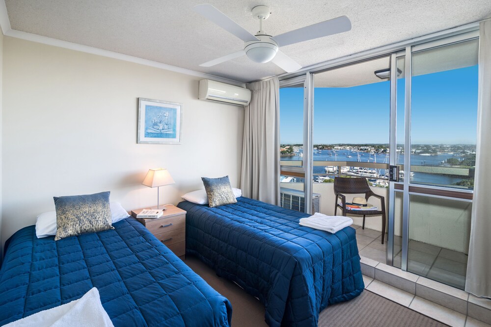 Three Bedroom Ocean View - Guestroom View
