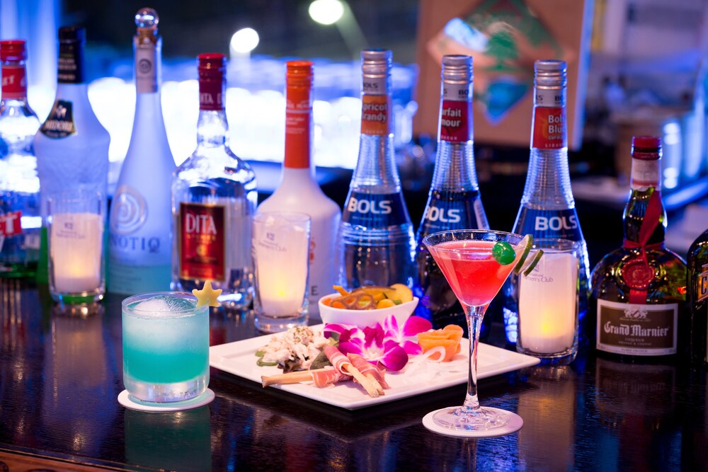 Hotel Bar