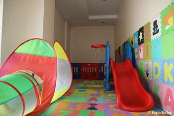 Childrens Play Area - Indoor
