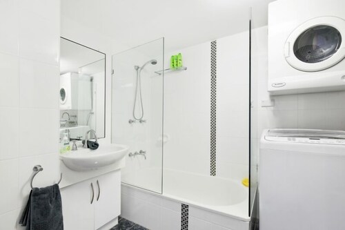 2 Bedroom Deluxe Unit - Bathroom Shower