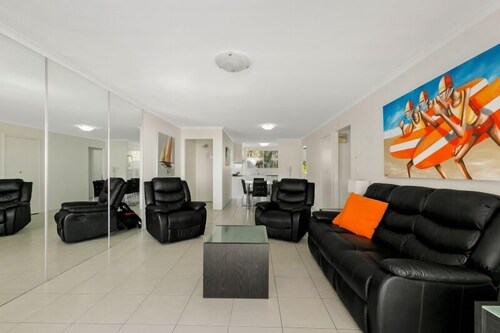 2 Bedroom Deluxe Unit - Living Area