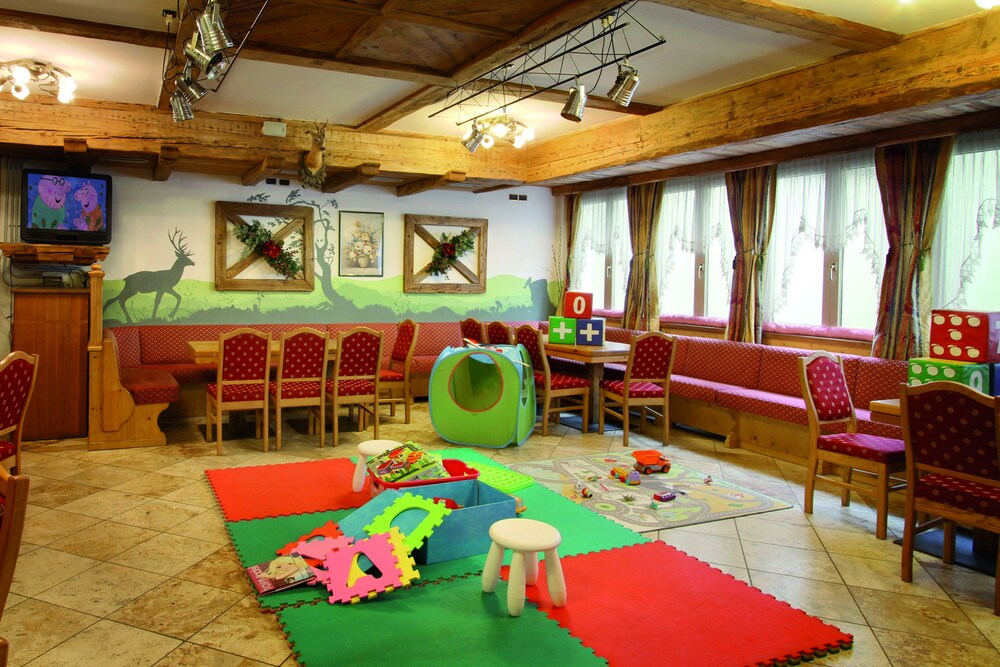 Childrens Play Area - Indoor