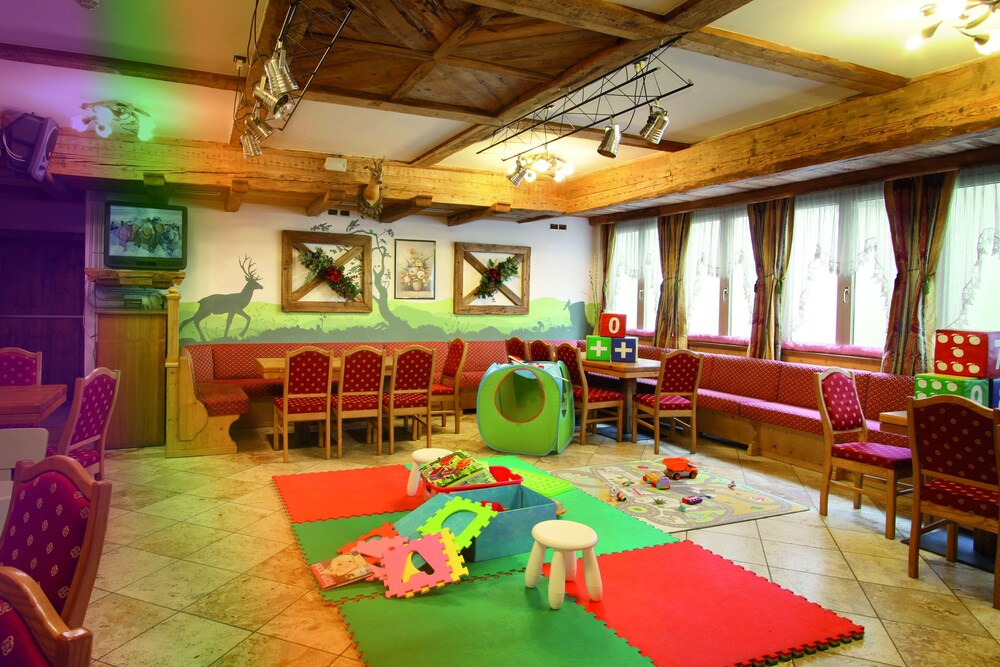 Childrens Play Area - Indoor