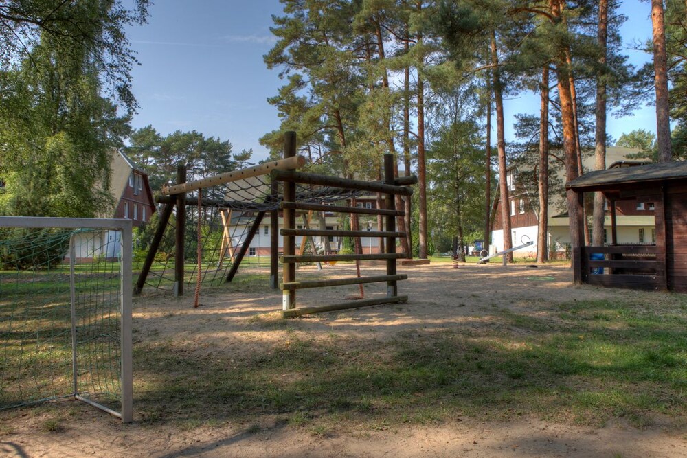 Außen-Kinderspielplatz