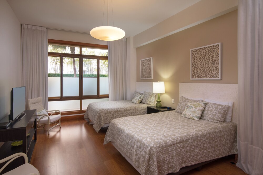 Luxury Apartment, 2 Bedrooms - Welcome Continental Breakfast Kit at arrival - Guestroom