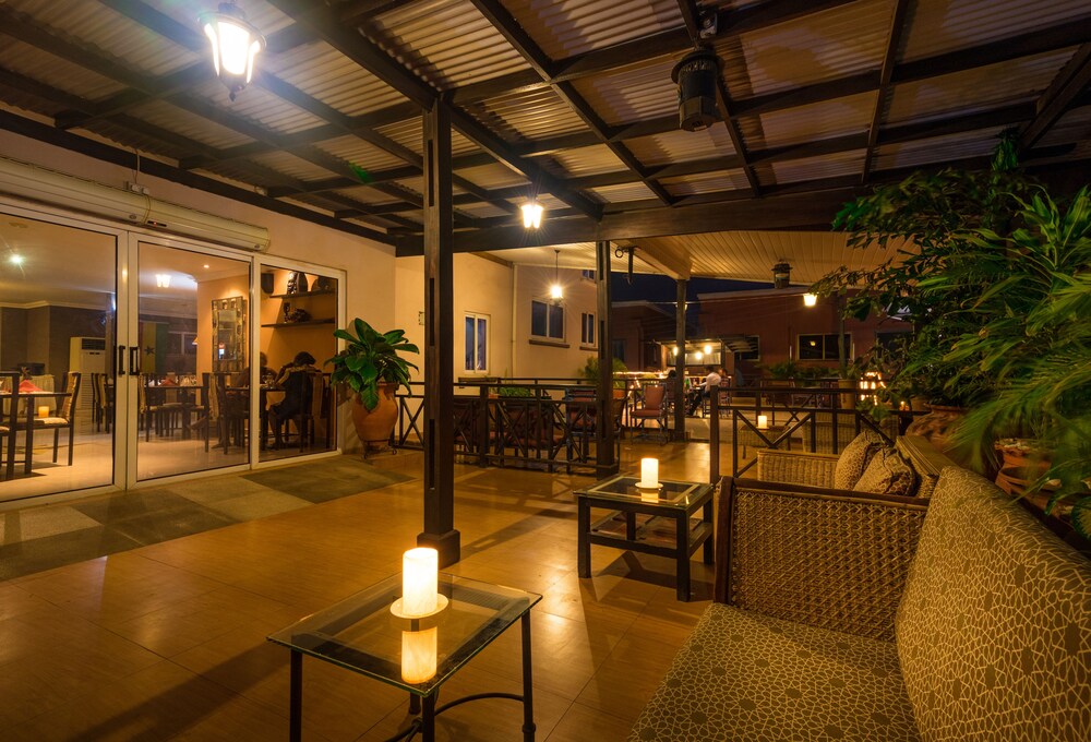 Hotel Bar