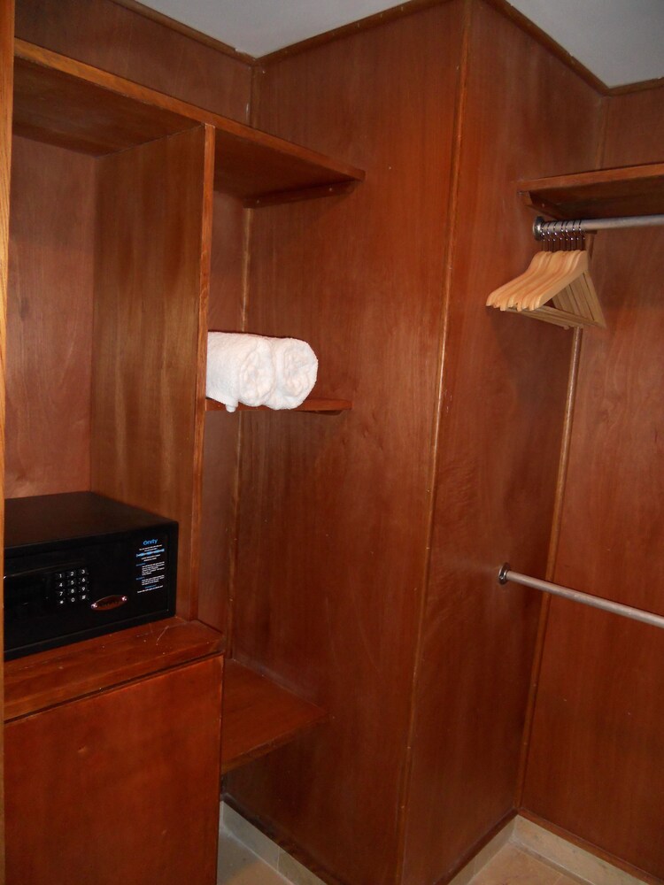 Caja fuerte en la habitación