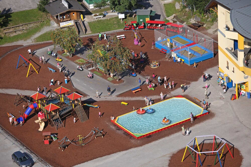 Childrens Play Area - Outdoor