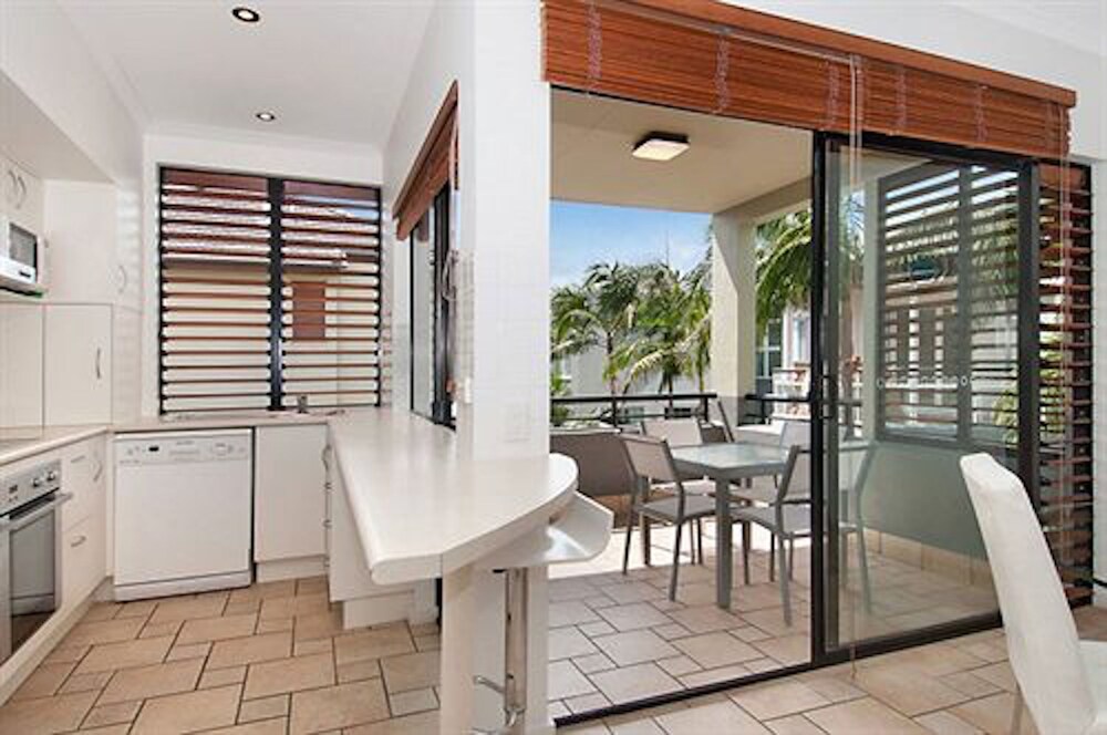 2 Bedroom Apartment - In-Room Kitchen