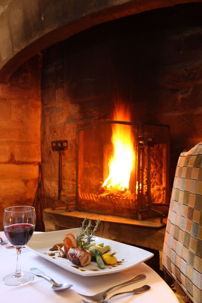 Couples Dining
