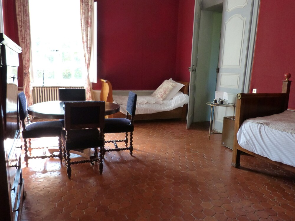 Guestroom