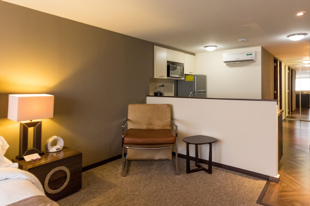 Studio - Guestroom