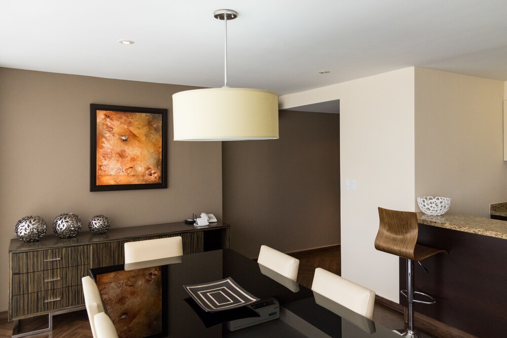 Junior Suite, 2 Bedrooms - In-Room Dining