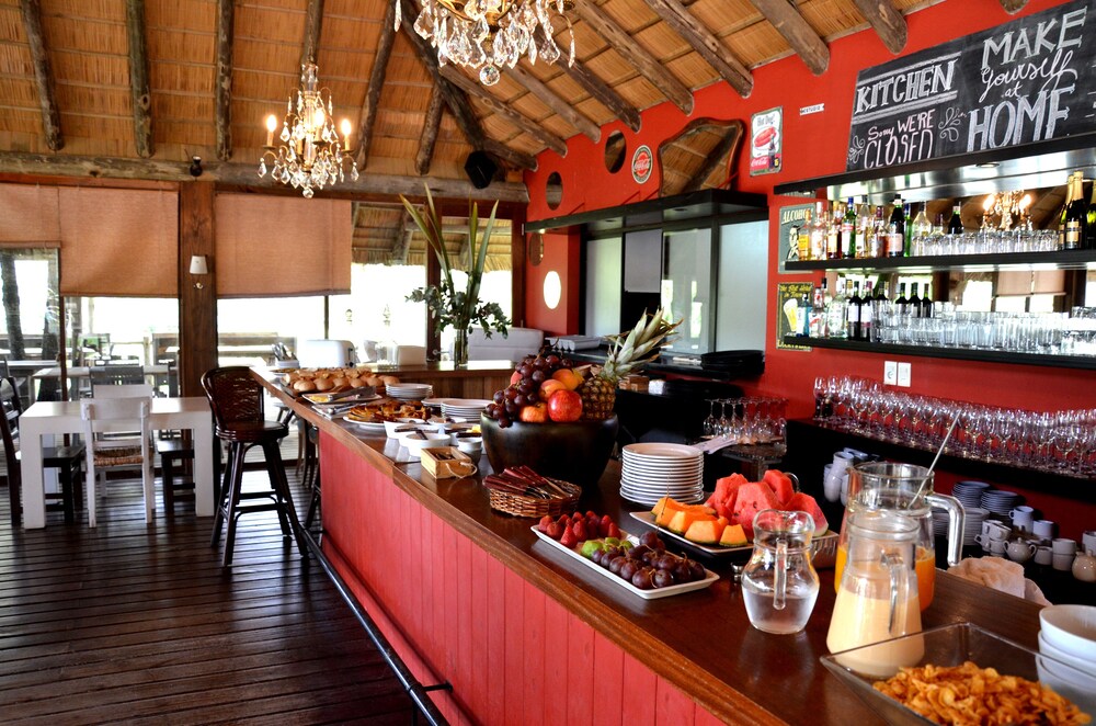 Hotel Bar