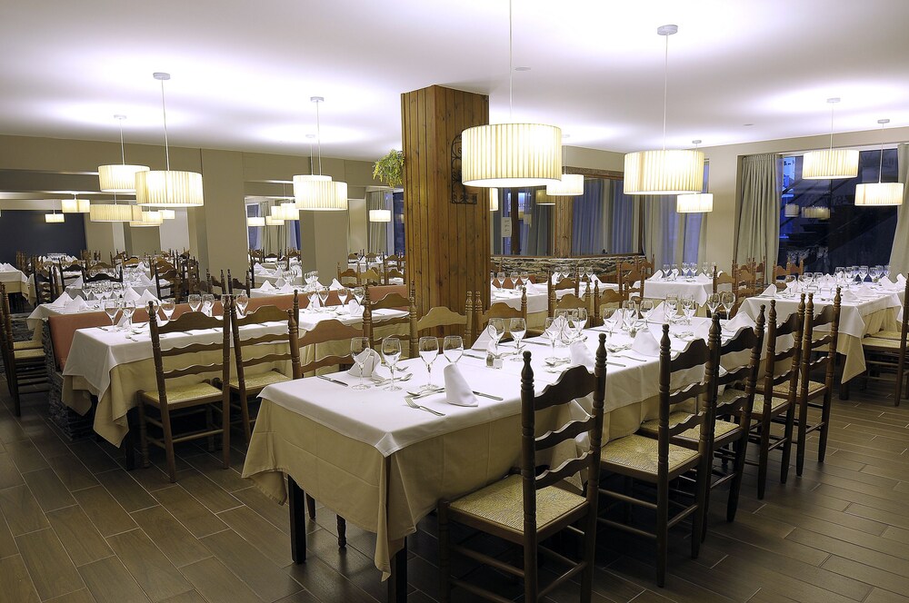 Food Court