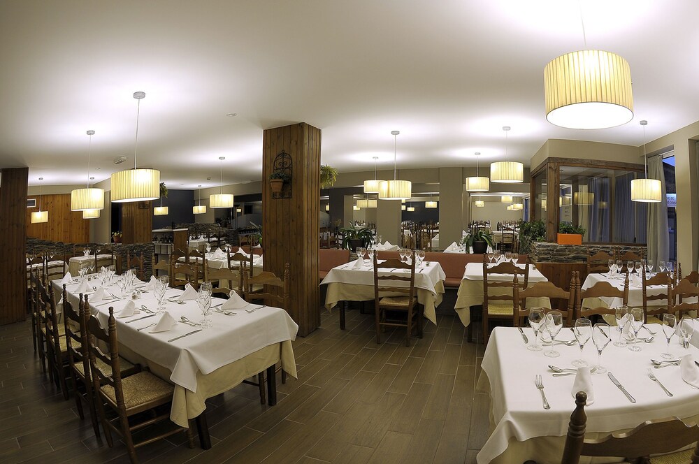 Food Court