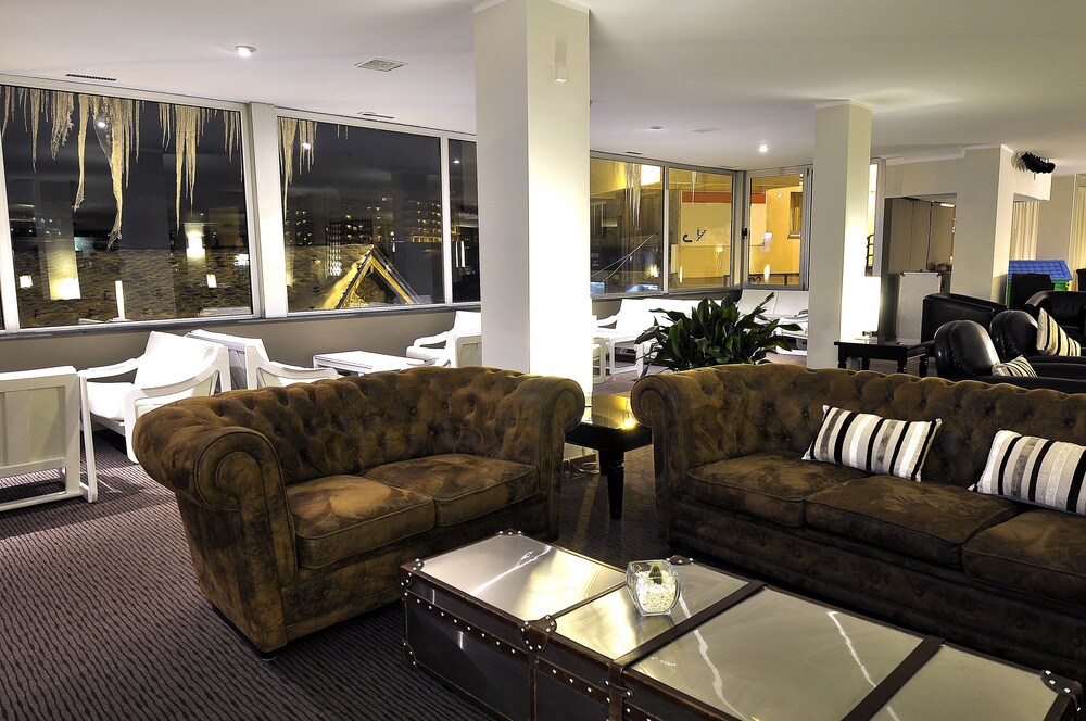 Hotel Lounge