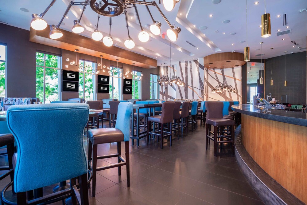 Hotel Lounge