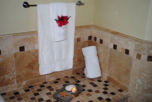Condo, 4 Bedrooms - Bathroom