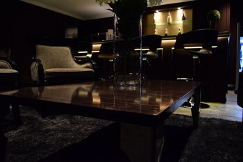 Hotel Lounge