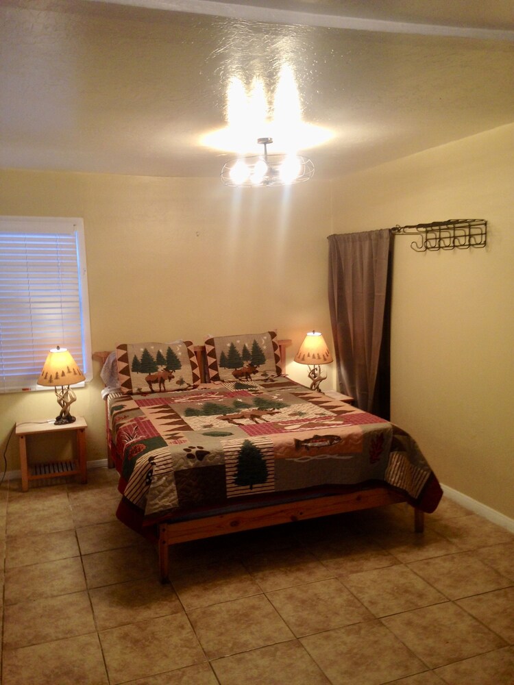 Cabin, 1 Bedroom - Guestroom