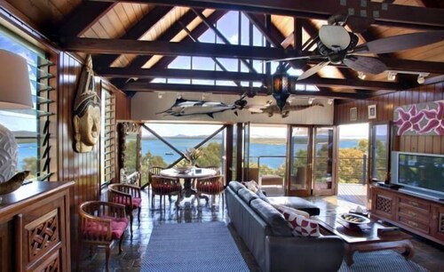 Luxury Penthouse, 2 Bedrooms, Ocean View - Featured Image