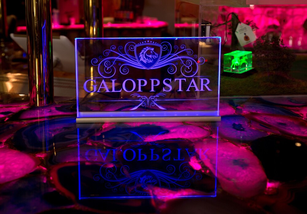 Hotel Bar