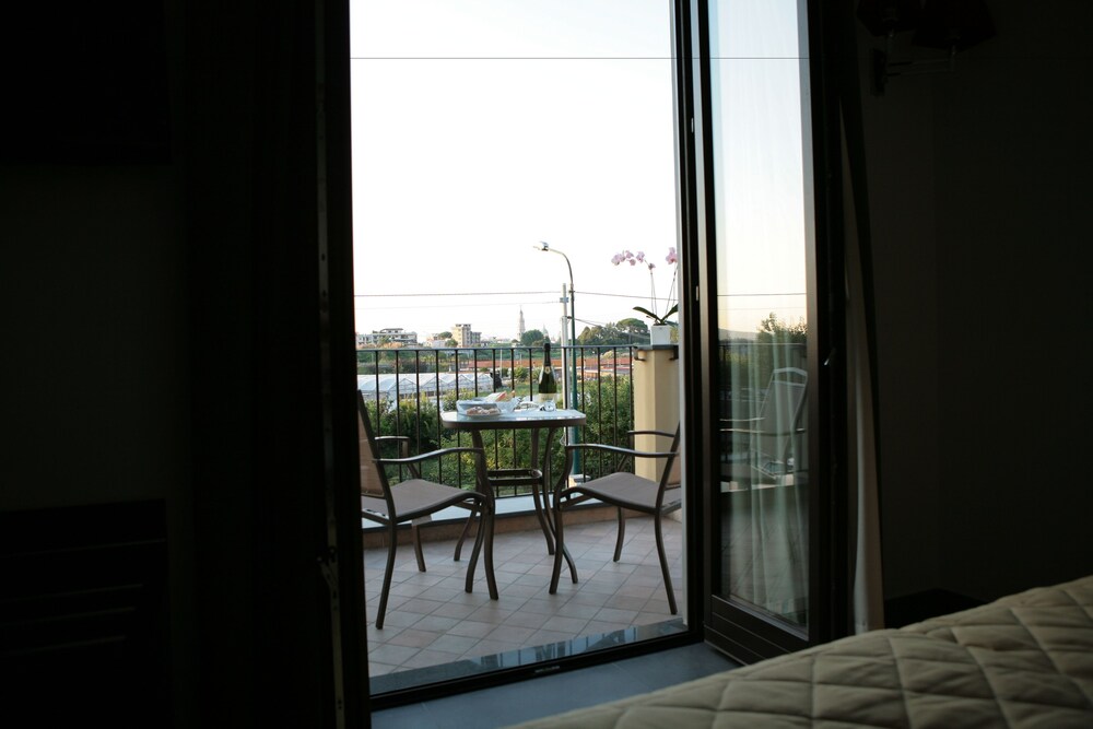 Guestroom View