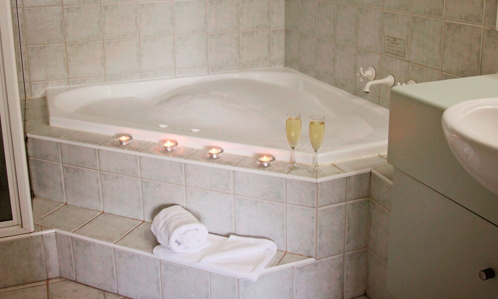Jetted Tub