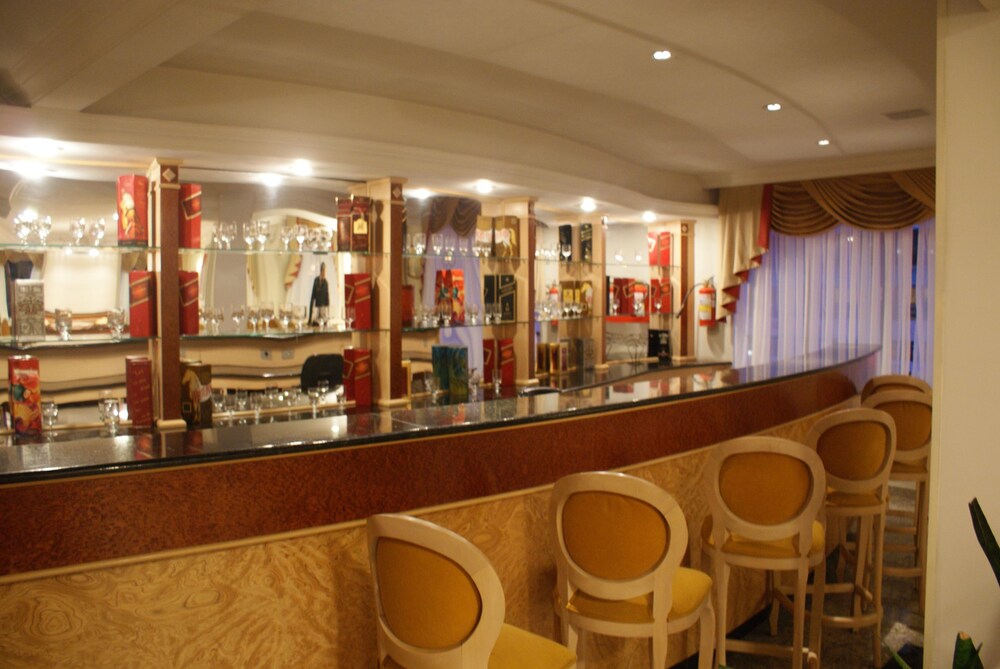 Hotel Bar