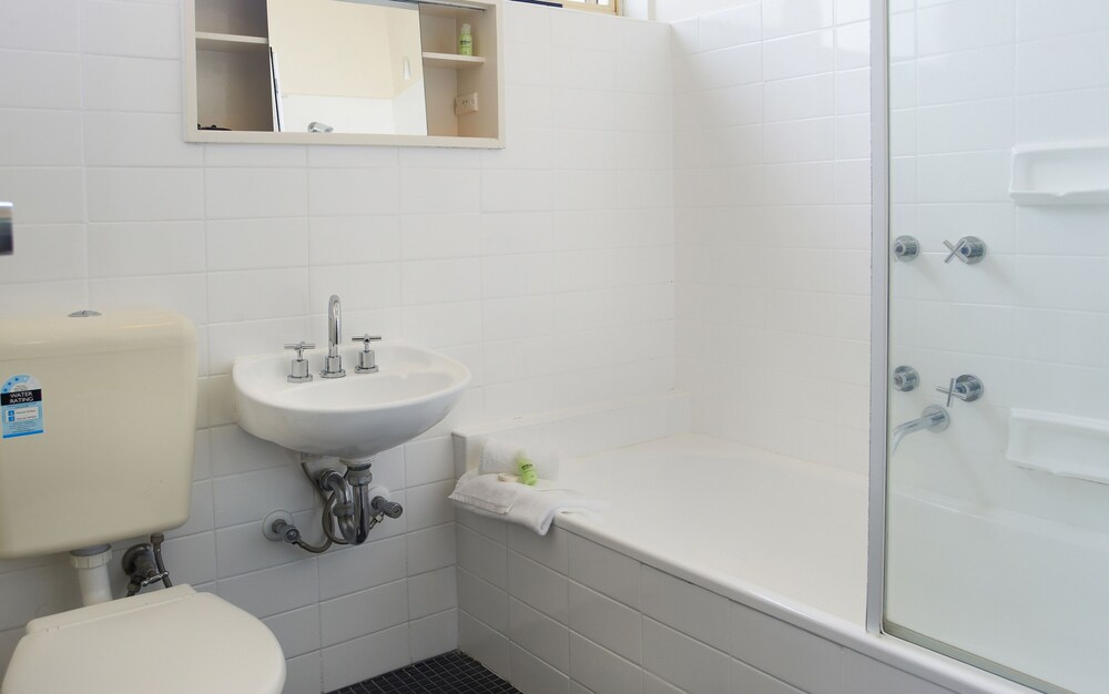 Family Studio Apartment - Treasury Building - Bathroom
