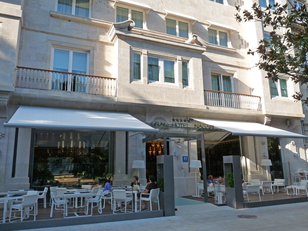 Fachada del hotel
