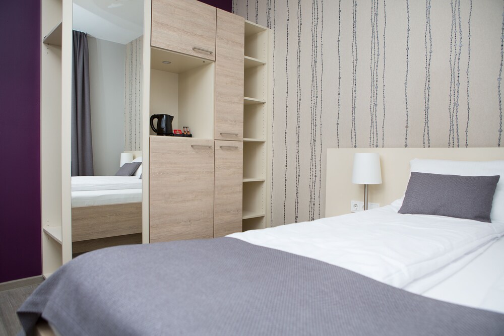 Standard Room, 1 Double Bed, Non Smoking - Guestroom