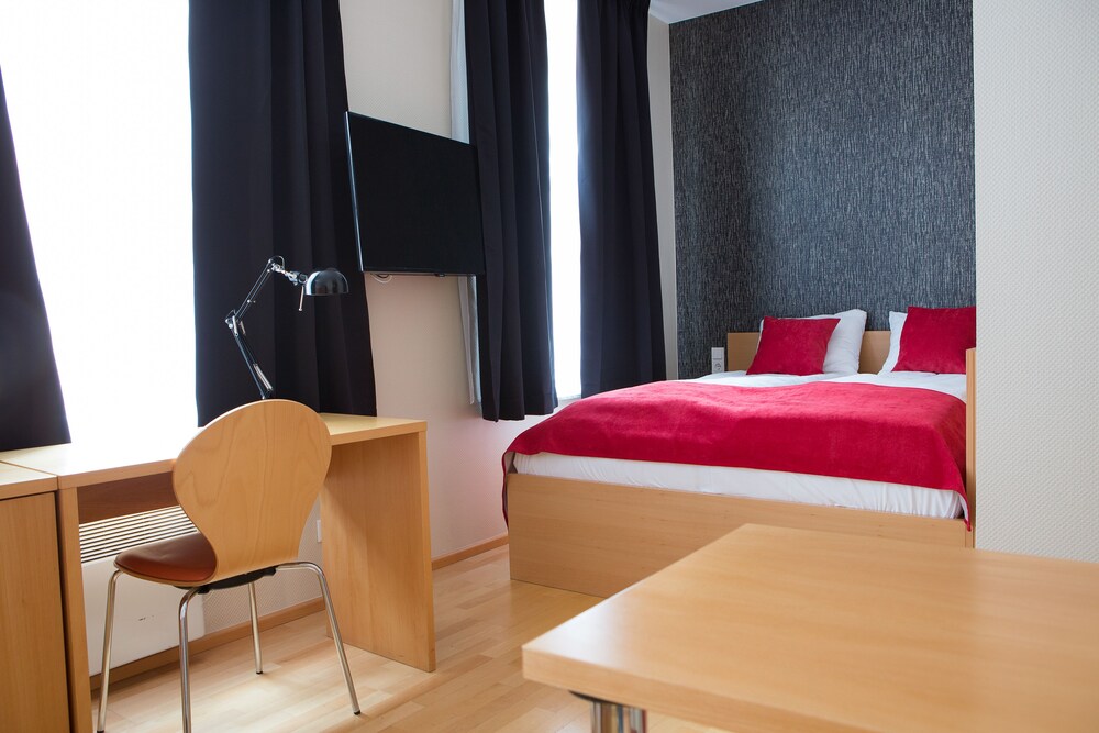 Standard Studio, 1 Double Bed, Non Smoking - Guestroom